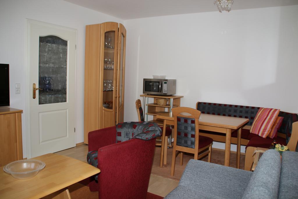 2 Zimmer Kursuite Bad Fuessing Luaran gambar